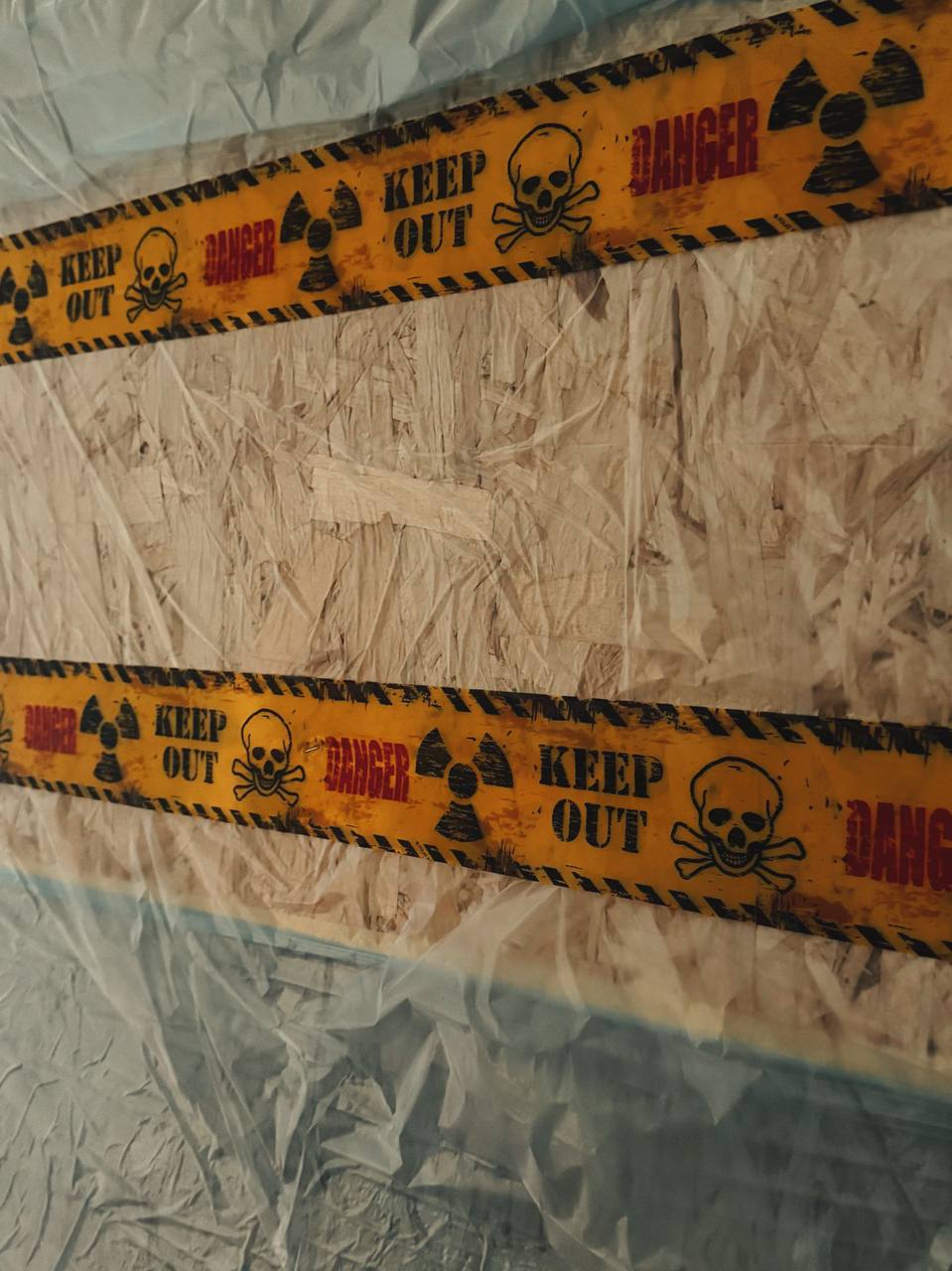 Nastro di pericolo 'Keep Out' e 'Danger'